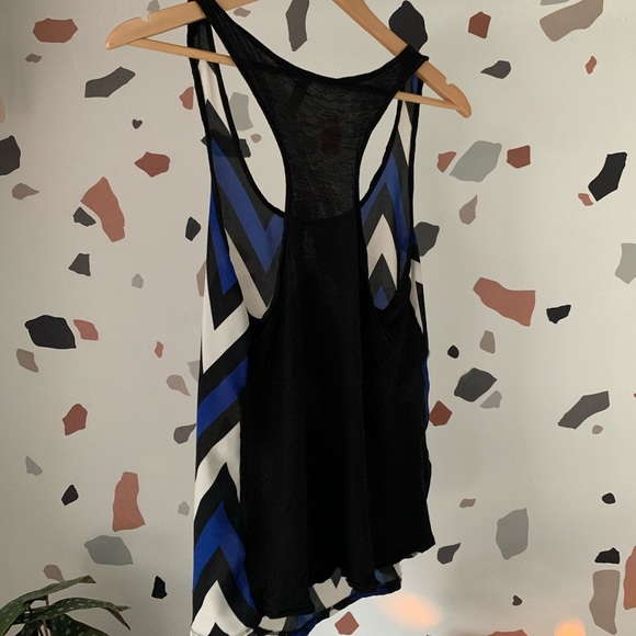 Chevron Tank - Picture 2 of 3